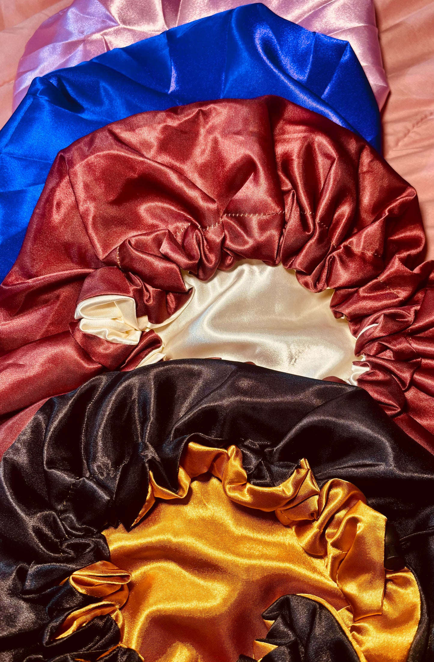 ReversibleR bonnet en soie